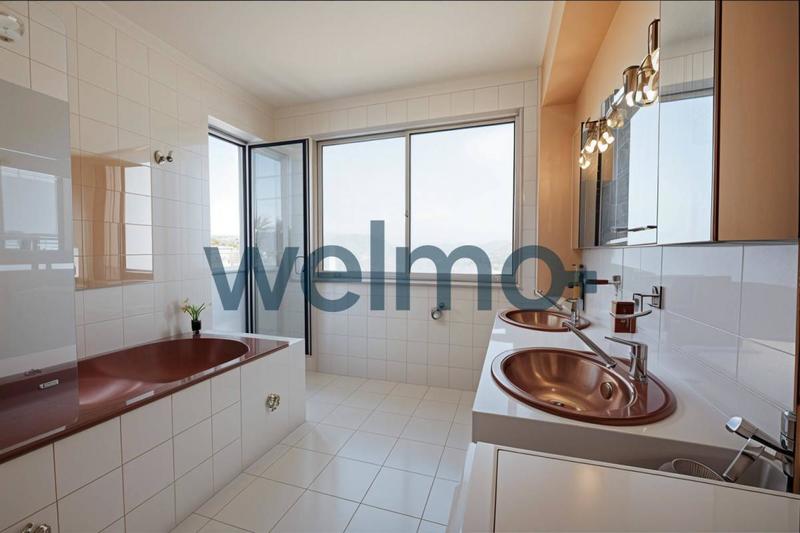 Appartement - 101 m² - 4 pièces