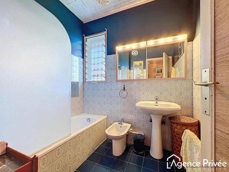 Appartement - 76 m² - 3 pièces