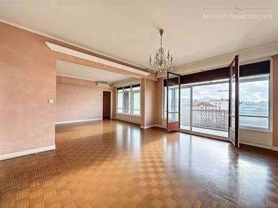 Appartement - 170 m² - 5 pièces