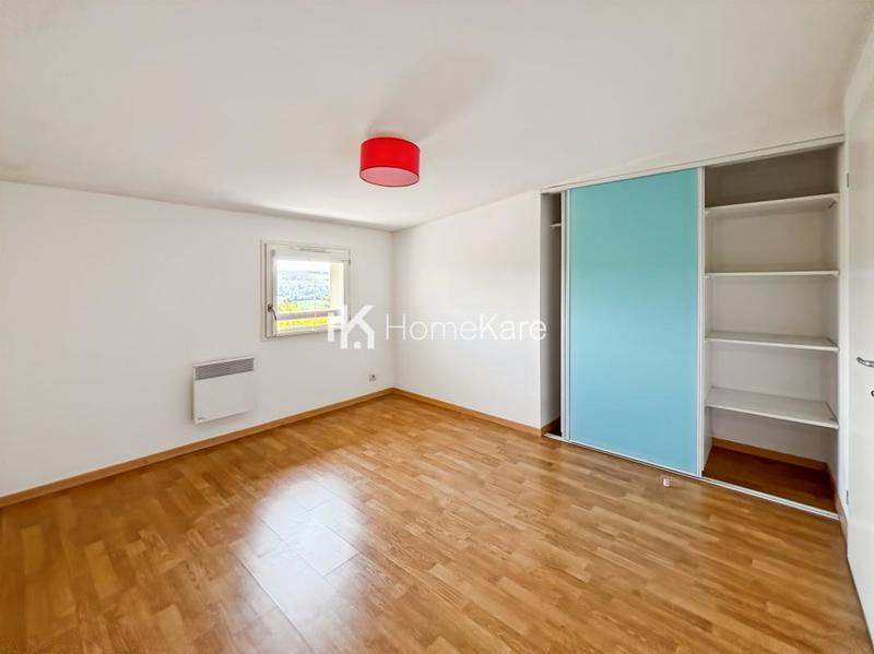 Appartement - 96 m² - 4 pièces
