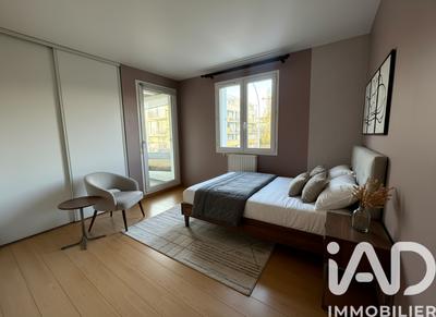 Appartement - 79 m² - 4 pièces
