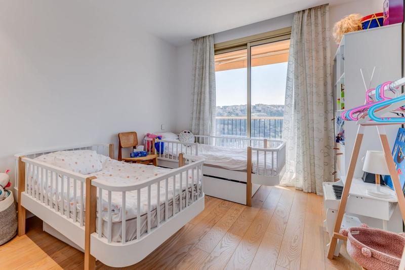 Appartement - 117 m² - 4 pièces