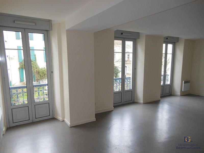 Appartement - 87 m² - 3 pièces