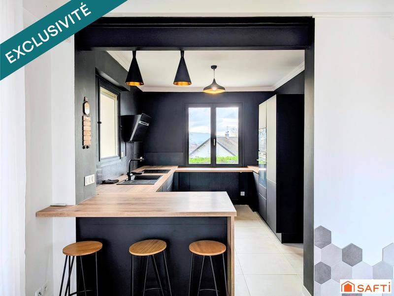 Maison - 196 m² - 7 pièces