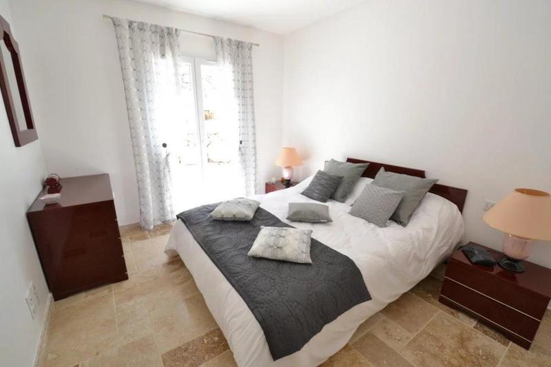 Villa - 186 m² - 6 pièces