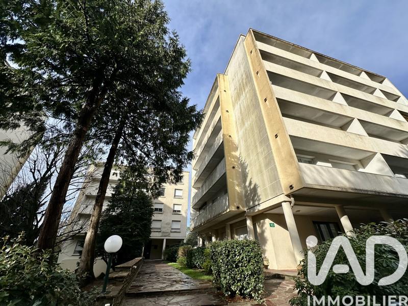 Appartement - 94 m² - 4 pièces