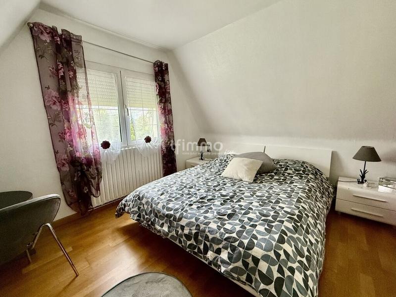 Maison - 177 m² - 8 pièces