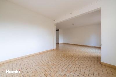 Maison - 104 m² - 6 pièces