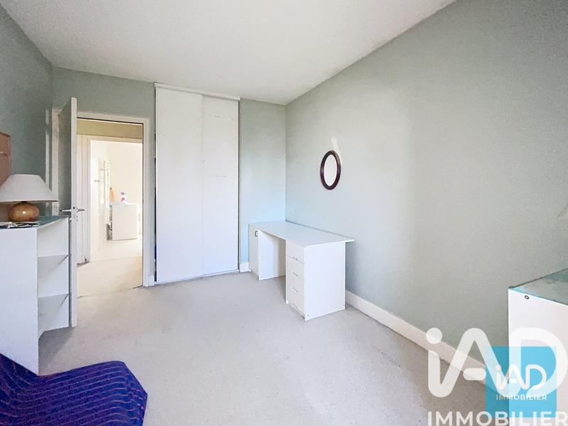 Maison - 211 m² - 8 pièces