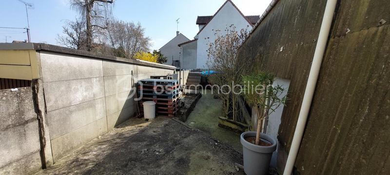 Local commercial - 140 m² - 7 pièces