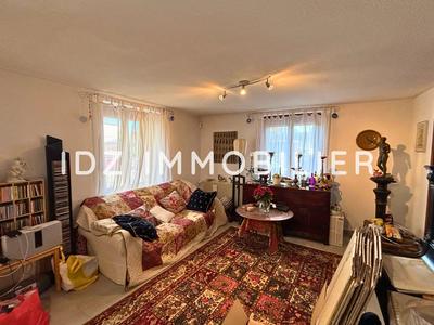 Maison - 167 m² - 8 pièces