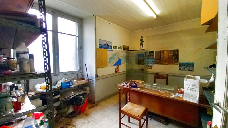 Local d'activités - 300 m²