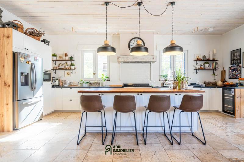 Villa - 205 m² - 6 pièces