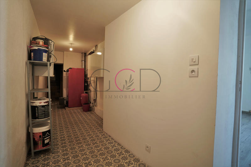 Villa - 235 m² - 9 pièces