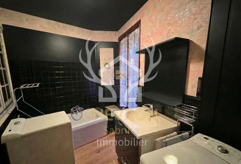 Maison - 147 m² - 7 pièces