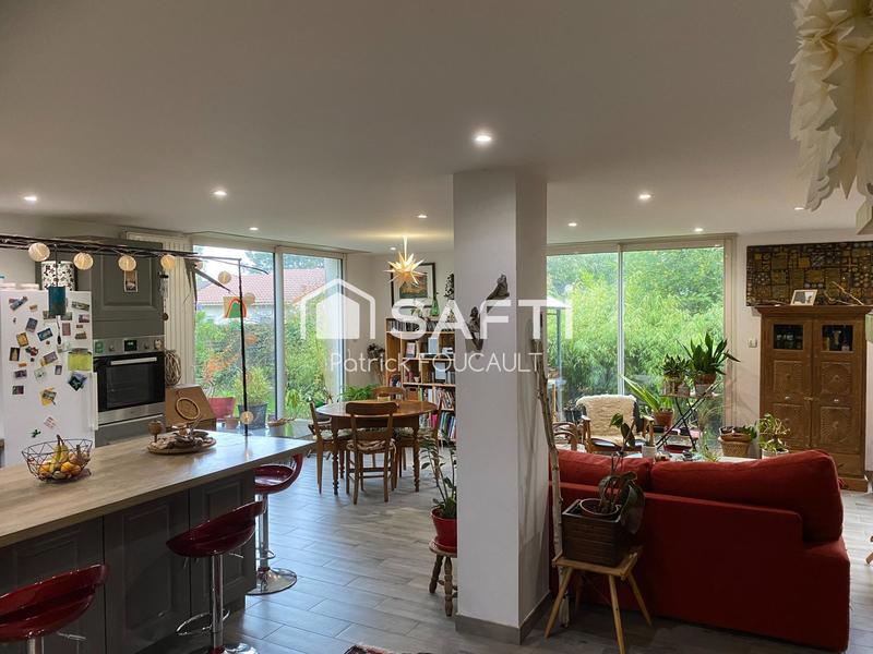 Maison - 134 m² - 6 pièces