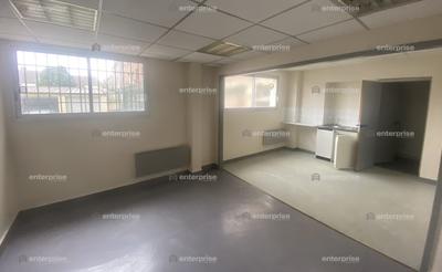 Local commercial - 214 m²