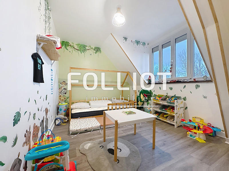 Maison - 95 m² - 4 pièces