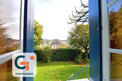 Maison - 291 m² - 12 pièces