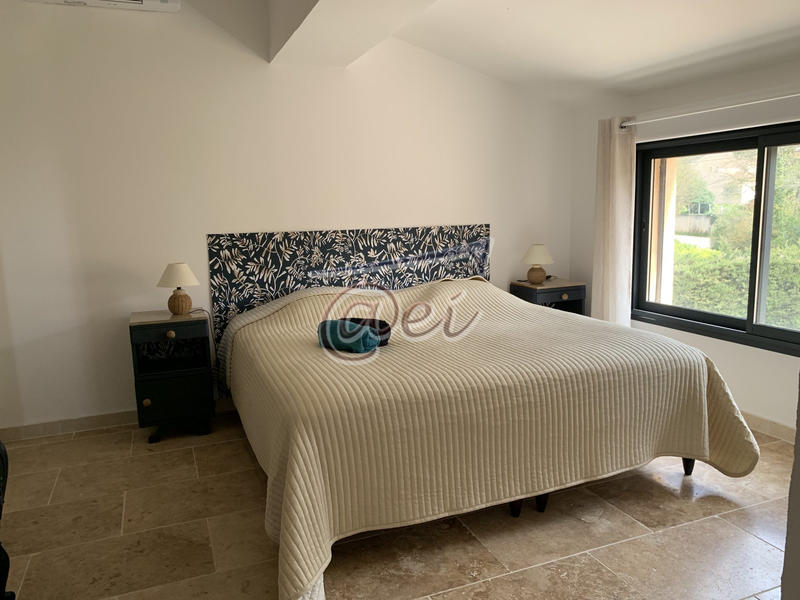 Villa - 170 m² - 6 pièces