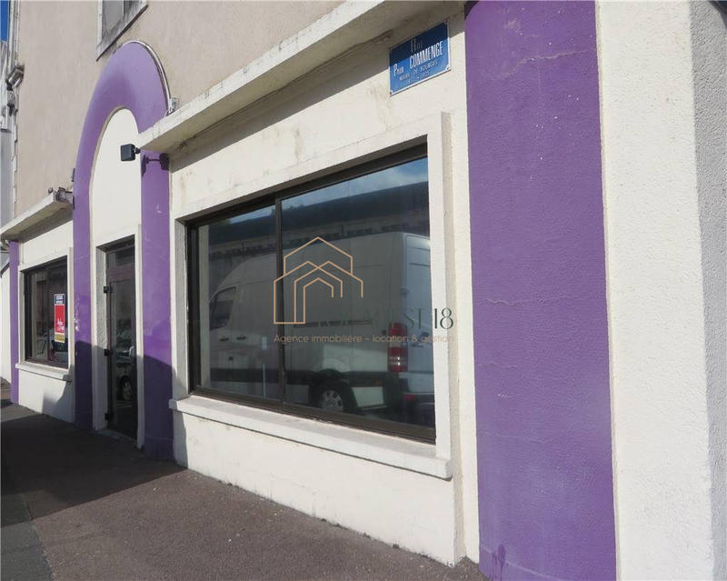 Local commercial - 119 m² - 3 pièces