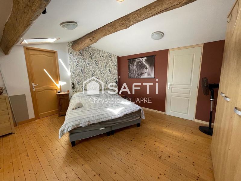 Maison - 244 m² - 7 pièces