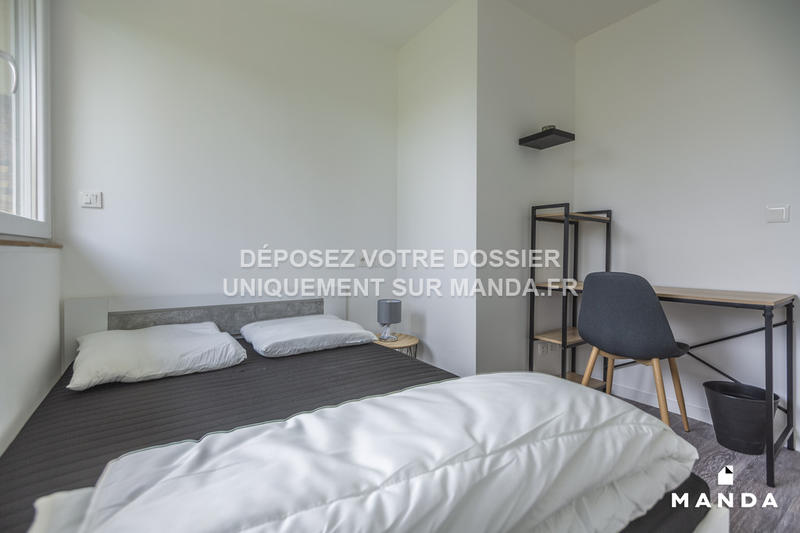 Chambre - 9 m² - 6 pièces