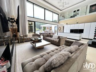 Maison - 200 m² - 6 pièces