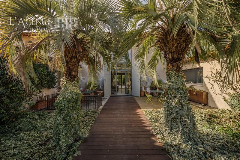 Maison contemporaine - 249 m² - 5 pièces