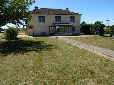 Maison - 88 m² - 5 pièces