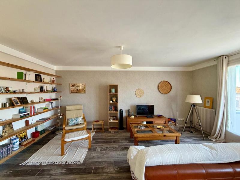 Appartement - 80 m² - 3 pièces