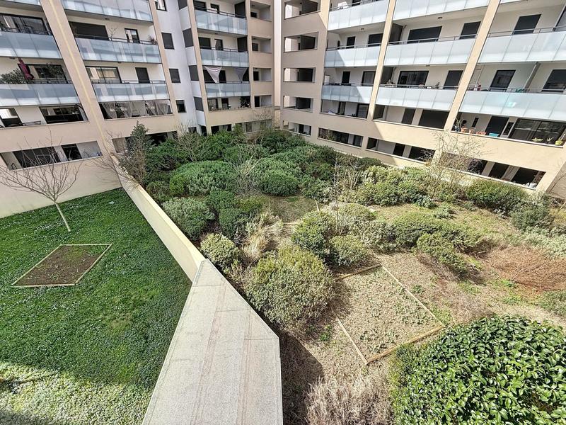 Appartement - 79 m² - 4 pièces