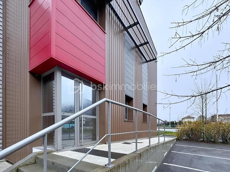 Local d'activité / Entrepôt - 341 m²