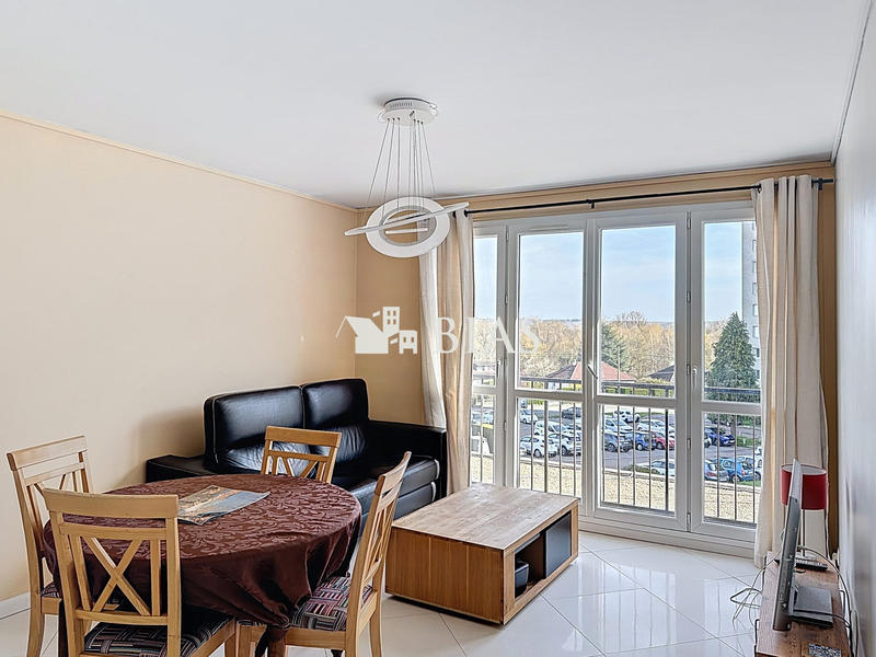 Appartement - 60 m² - 3 pièces