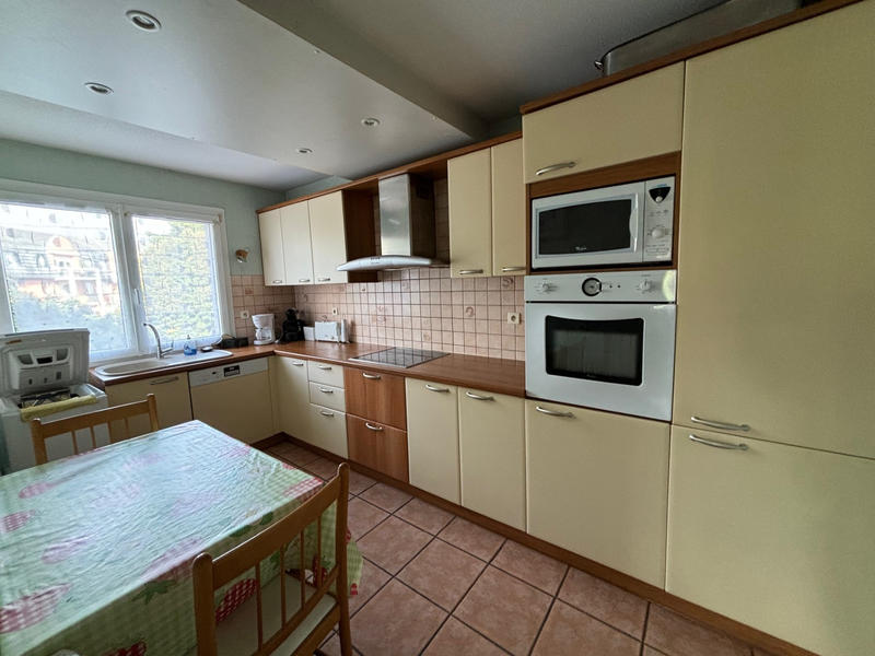 Appartement - 82 m² - 3 pièces