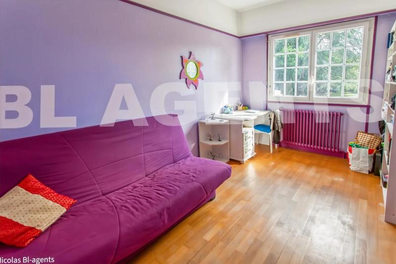 Maison - 182 m² - 6 pièces