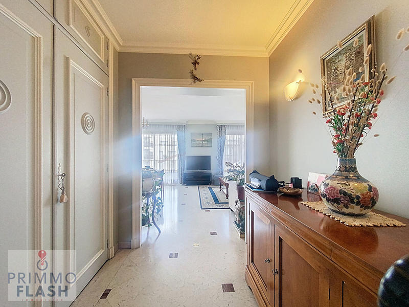 Appartement - 80 m² - 4 pièces