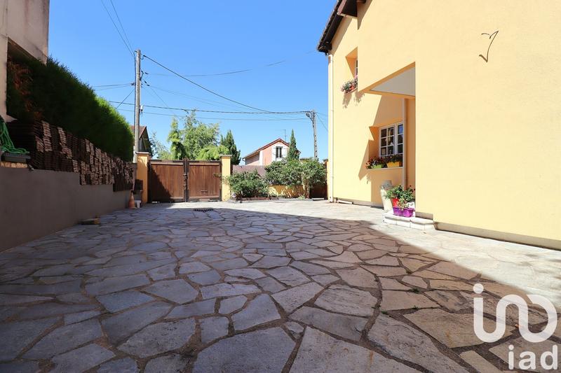 Maison - 136 m² - 6 pièces