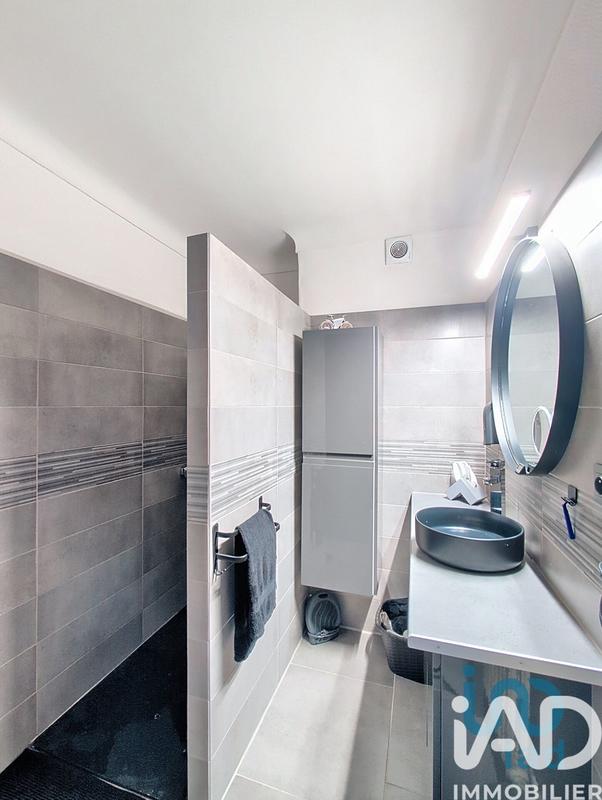 Appartement - 93 m² - 5 pièces