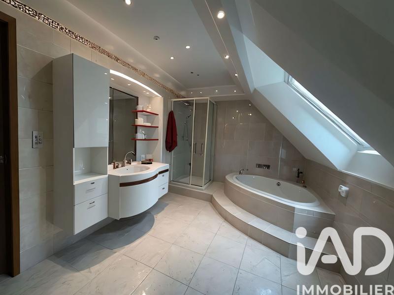 Maison - 154 m² - 5 pièces