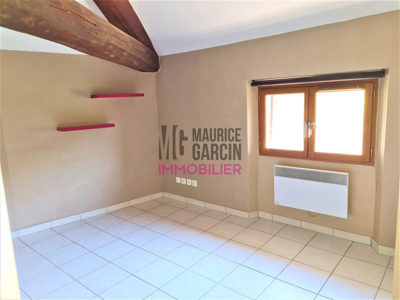 Appartement - 99 m² - 4 pièces