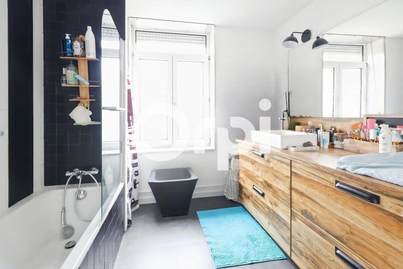 Maison - 176 m² - 6 pièces