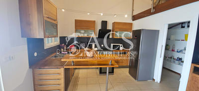 Appartement - 105 m² - 4 pièces