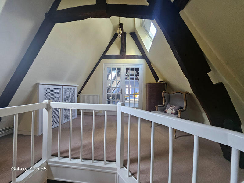 Appartement - 178 m² - 7 pièces