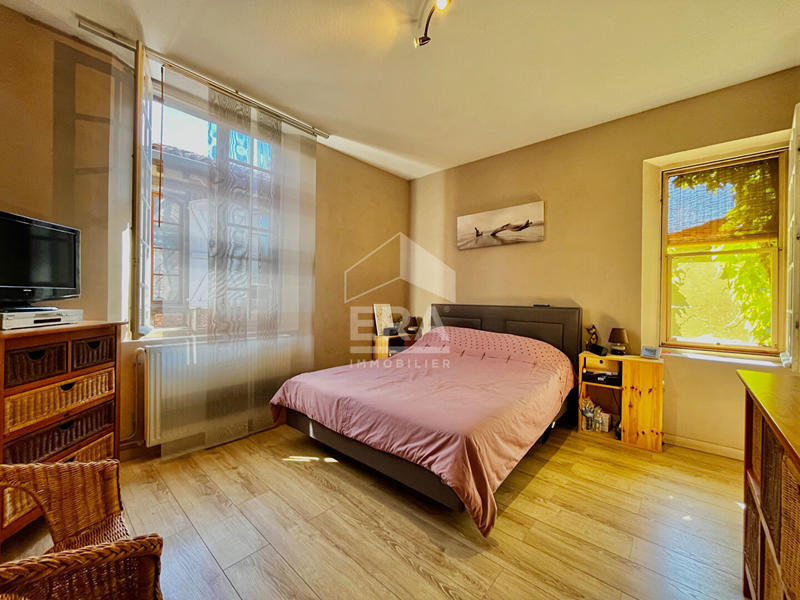 Maison - 320 m² - 9 pièces