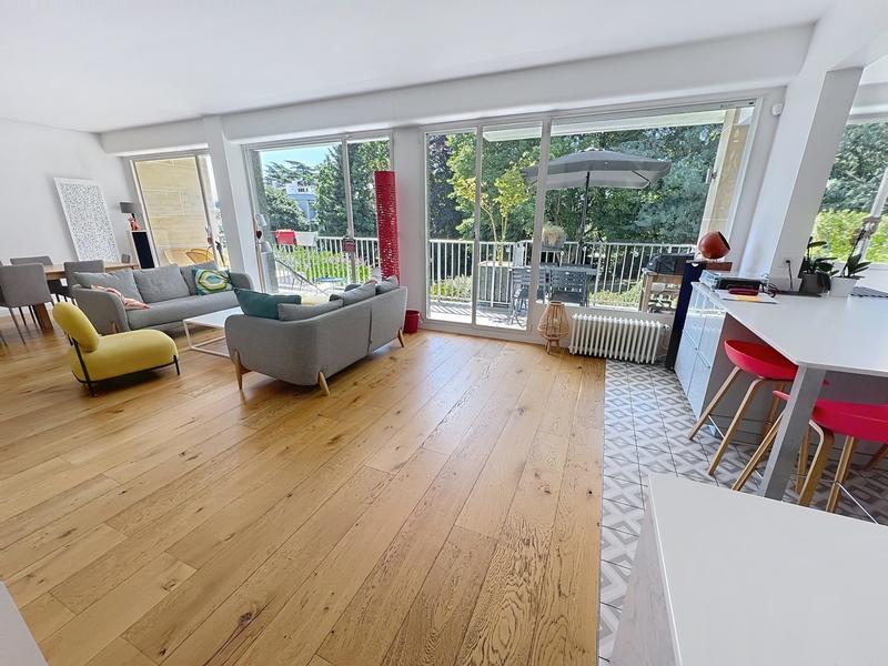 Appartement - 123 m² - 6 pièces