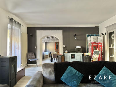 Maison - 231 m² - 8 pièces