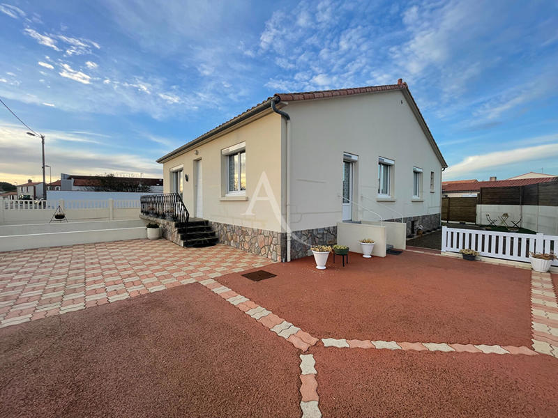 Maison - 110 m² - 4 pièces