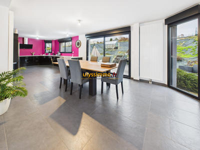 Maison - 130 m² - 6 pièces