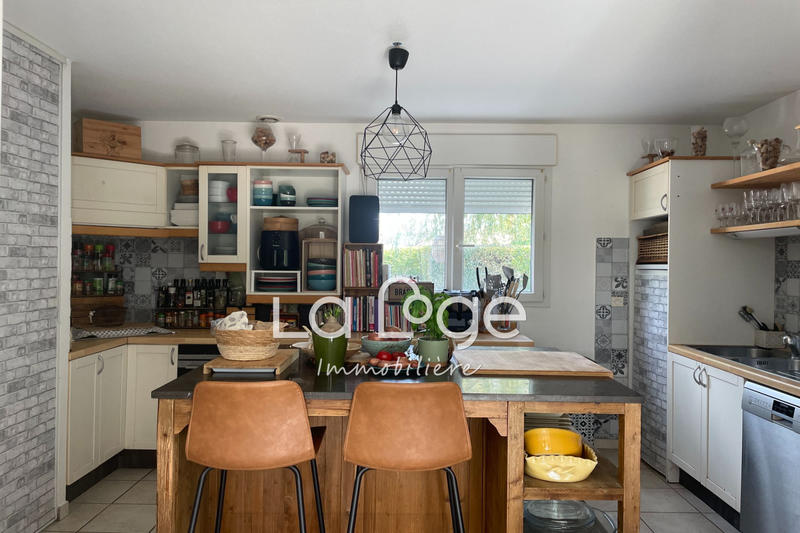 Maison - 140 m² - 6 pièces